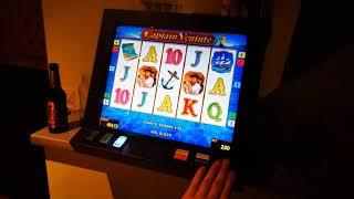 Casinoautomat in der KNEIPE auf 2€ penetriert - 2 Letzten Videos davon Folgen - Jackpot am Novo