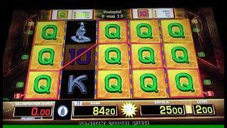 Doppelbuch mit 2€ Spieleinsatz Gezockt! Merkur Glücksspielserie am Spielautomat