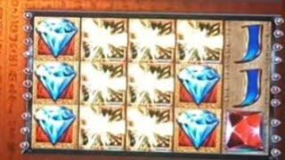 Lucky Pharao•Jeder versucht dir deine Träume auszureden, weil sie hoffen das du anfängst aufzugeben.