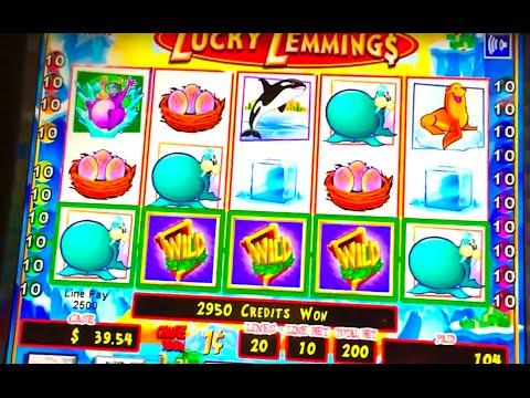 LIVE PLAY (w/ Slot Chick) on "Lucky Lemmings" (Max Bet)