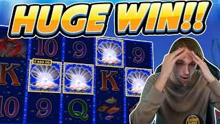 HUGE WIN!! Dolphins Pearl Deluxe BIG WIN - Casino Slots from Casinodaddys live stream (OLD WIN)