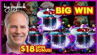 UP TO $30 BETS! Lock it Link Hold Onto Your Hat Slot - HIGH LIMIT ACTION!