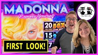 FIRST SPIN BONUS - TWO FIRST LOOK SLOTS!