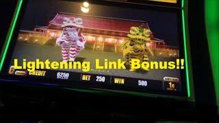 Lightning Link Bonus Features while it Pickpockets my Money