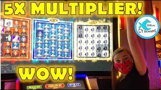 I'M A BOND GIRL! BIGGEST MULTIPLIERS POSSIBLE! CASINO ROYALE SLOT MACHINE! GIANT WIN!