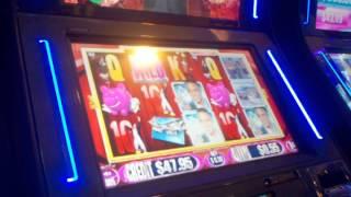 Let's make a deal slot machine deal of the day bonus Aristocrat