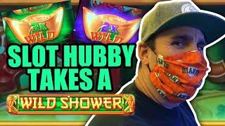 SLOT HUBBY saves the day with his WILD SHOWER ??!! In a CASINO ?!