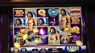 Awesome Reels- LONE WOLF Slot machine HUGE WIN