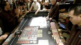 Playing a LIVE CRAPS session in Planet Hollywood Casino - Las Vegas - GREAT STREAK!