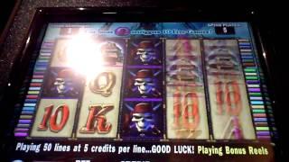 Jolly Roger slot machine bonus win at Parx casino