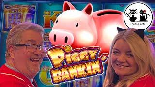 BIG PIGGY BANKIN BONUS - NEW SLOT MACHINE WILD PILE UP - CUTIE KITTY!!