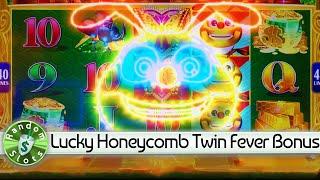 Lucky Honeycomb Twin Fever slot machine bonus