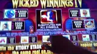 Aristocrat Wicked Winnings IV Free Spin Bonus Max Bet Decent win