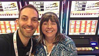 • LIVE at G2E • w/ IT - Incredible Technologies • Las Vegas Slot Machine Pokies