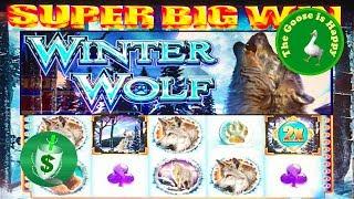 • Winter Wolf slot machine, Big Win, Happy Goose
