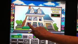 Keeping up with the Jones' Slot Machine Bonus - House Bonus