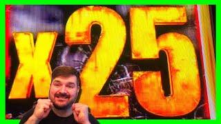 I LAND THE 25X!! FOR THE SECOND TIME EVER IN MY LIFE On WALKING DEAD SLOT MACHINE! Win W/ SDGuy1234