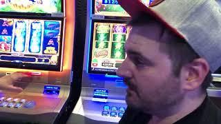 Live Slot Machine Play at Ho Chunk