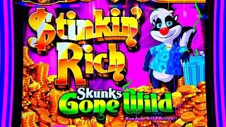 ⋆ Slots ⋆SMELLY GOOD TIMES AHEAD! SKUNKS GONE WILD⋆ Slots ⋆