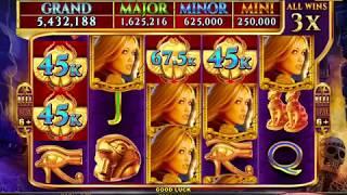 SACRED SCARAB  Video Slot Casino Game with a  MIGHTY CASH BONUS