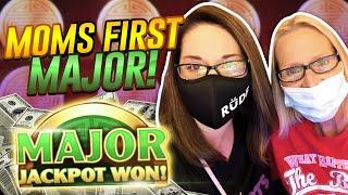 MOM got her FIRST MAJOR JACKPOT ! OVER 1300X HER BET !!