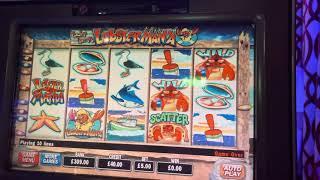 Lucky Larry is in a good mood! Lobstermania casino slot bonuses