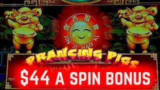 High Limit PRANCING PIGS Slot $44 Bet Bonus | Las Vegas Casino Slots ! PART 4