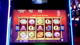5 Bats slot machine bonus win with retrigger at Revel Casino
