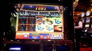 Slot machine line hit on Gorilla Chief at Sands Casino