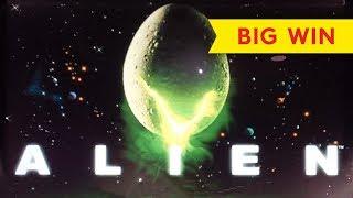 Alien Slot - $10 BETS - ALL FEATURES, GREAT SESSION!