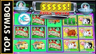 I HAD NO IDEA THAT SYMBOL PAID SO MUCH! INVADERS FROM THE PLANET MOOLAH SLOT MACHINE, NEW QUICK HIT