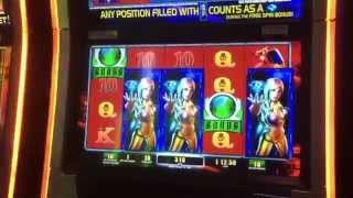 Diamond hunt slot machine bonus win