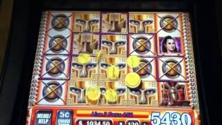 Platea Slot Line Hit