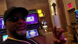 **HIGH LIMIT QUICKHITS** JFK GETTING BACK TO BACK HANDPAYS ON THE SAME SLOT MACHINE!