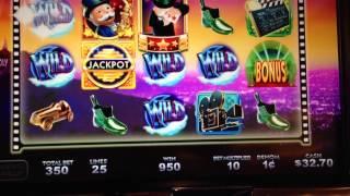 Super Monopoly Money Replicating Wild Feature At Max Bet