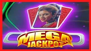 Did That Just Really Happen?  MAJOR JACKPOT on James Bond Slot Machine! | Casino Countess