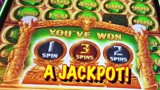 Picking the middle for a BIG JACKPOT HANDPAY on Mighty Cash Double Up Slot Machine