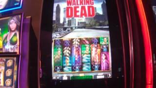 The Walking Dead Slot Machine live play with MAX BET Aristocrat (2)