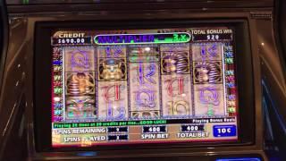 Cleopatra 2 bonus round at Casino Royal on the Harmony of the Sea's