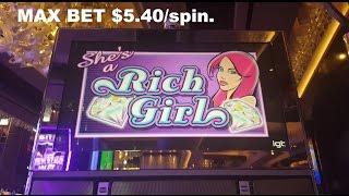 She's a Rich Girl Live Play at $5.40 BET ITG Slot Machine The Cosmopolitan