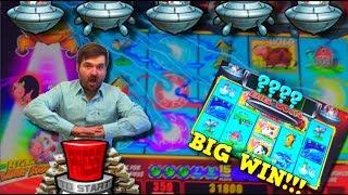 DONT PUSH THE RED BUTTON! BIG WIN!! LIVE PLAY on invaders Return From Planet Moohlah Slot Machine