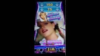 Toxic Win - Britney Spears Slot Machine Wheel Bonus & Line Hit