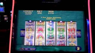 Whales of Cash slot bonus win