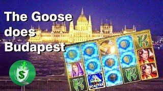 The Goose Does Budapest, Casino and Slots