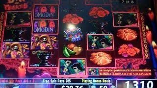 Day of the Dead Slot Machine Bonus - 8 Free Games Win with Stacked Wilds