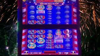 Star Spangled Riches slot machine, 4th of July bonus