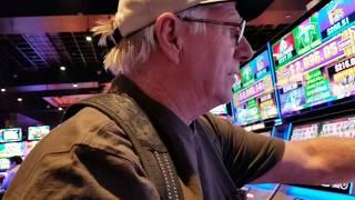 LIVE PLAY: ME VS CLARK on WONDER 4 slot machine BUFFALO GOLD 8/7/17