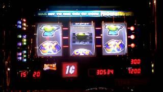 Reel em' In slot machine line hit at Sands Casino in Bethlehem,PA