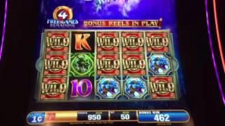 Dragon Spin Slot Machine Raining Wilds Bonus New York Casino Las Vegas