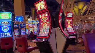 SLOT TOUR: Mohegan Sun casino features of thousands of slot machines. Let's check them out!